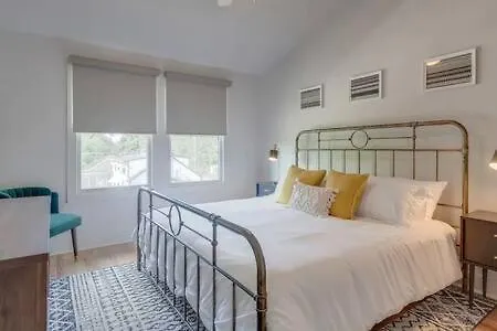 Spacious Luxury Twin Homes, Walk To Everything! ناشفيل